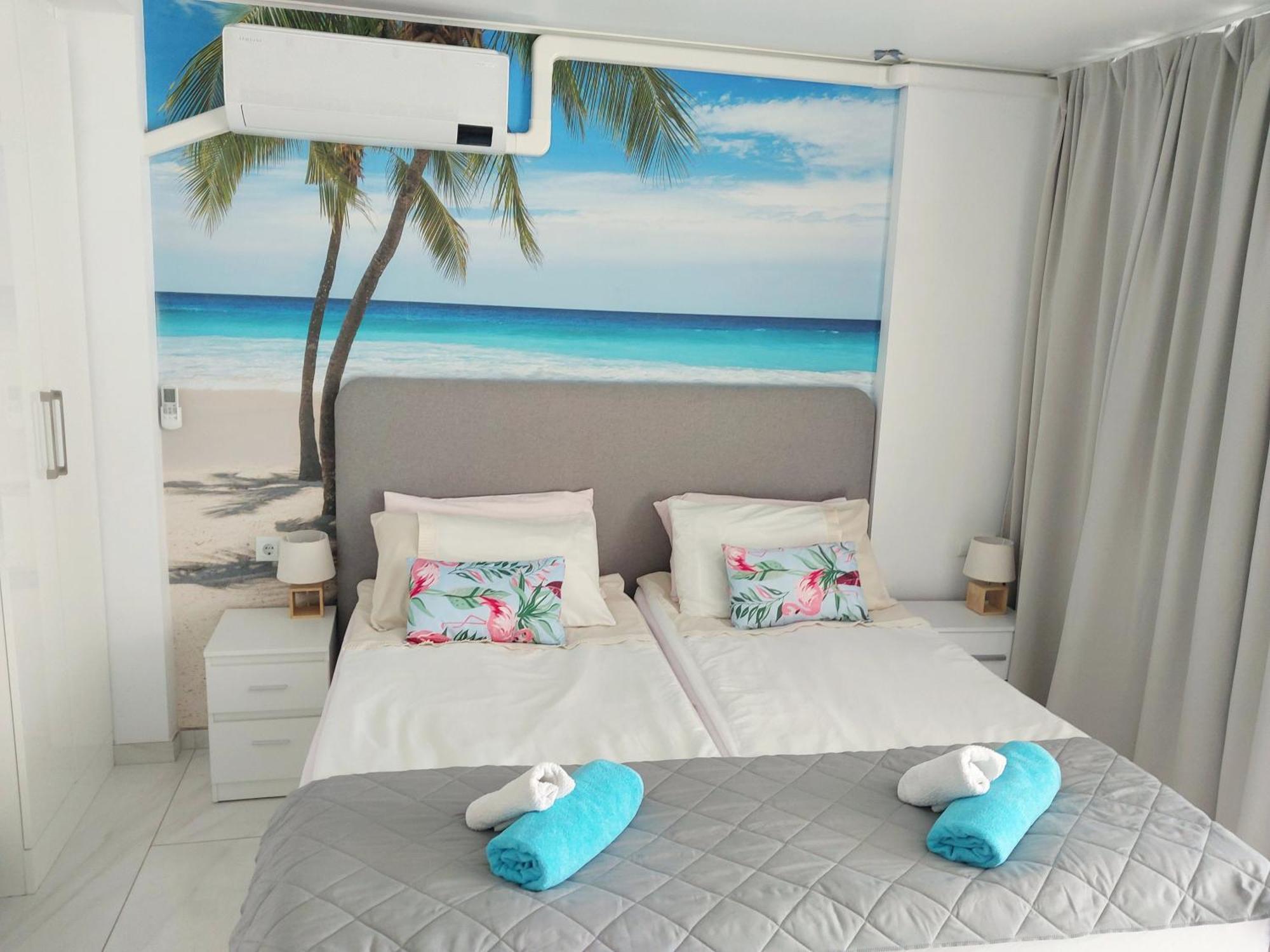 Appartamento Under The Palm Playa de las Americas  Esterno foto